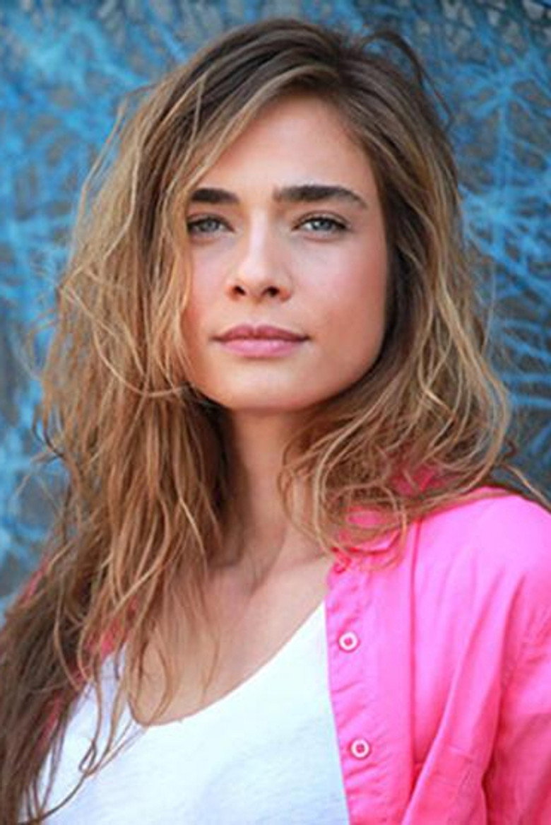 Müge Boz photo 3