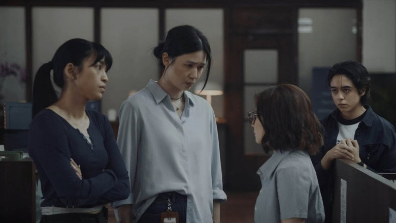 Frame from Memburu Pemangsa
