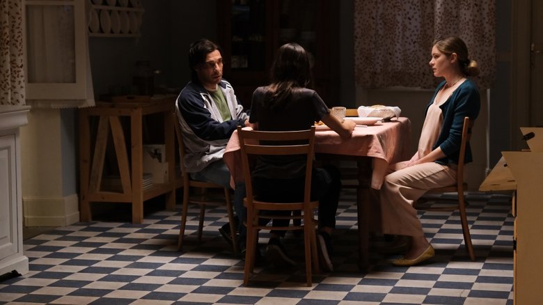 Gallery image from rmLwykGbFXoymhK0WcGEOuB7TLv.jpg