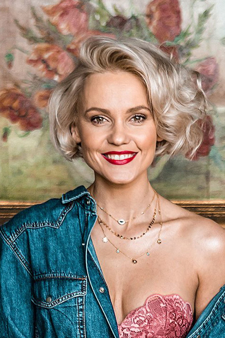 Jana Tomas portrait