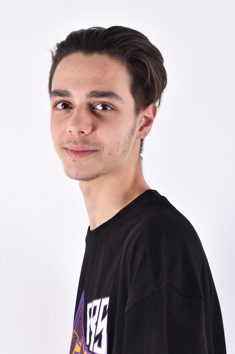 Rüzgar Diricanlı portrait image