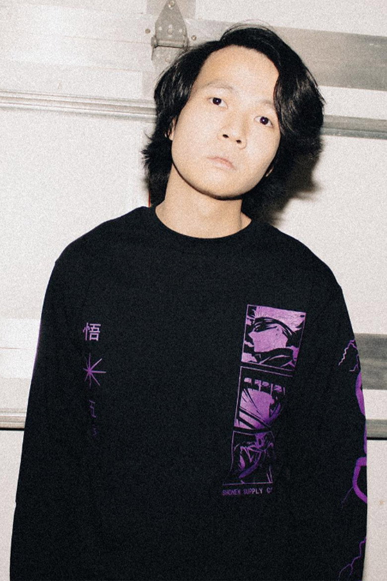 Travis Vuong portrait