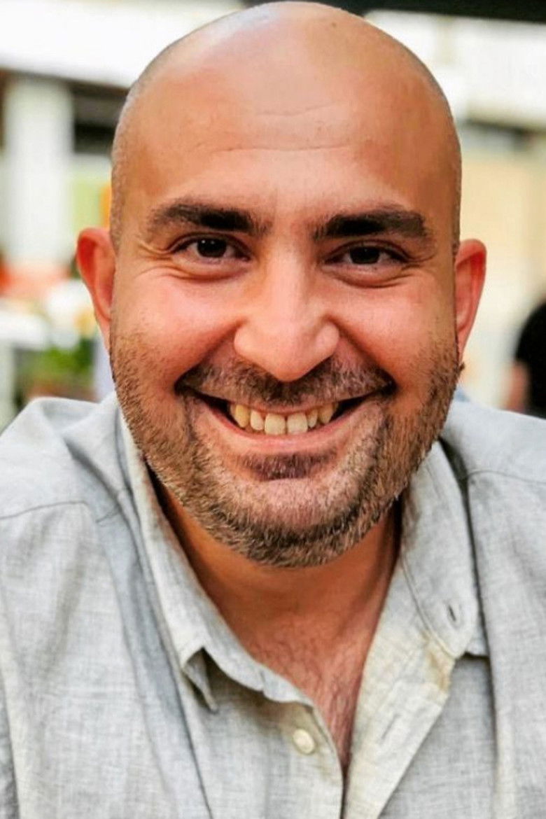 Cenk Özçelik portrait image