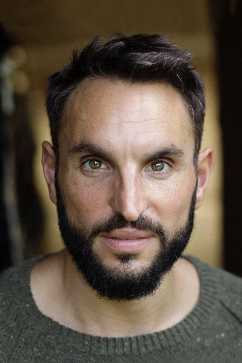 Julian Stolzenberg portrait