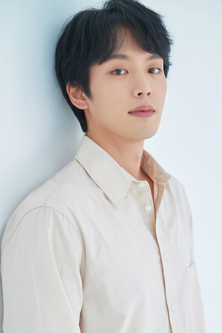 Lee Gi-taek photo