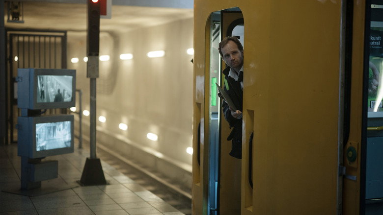 Still from Hijack - Season 2 Episode 1