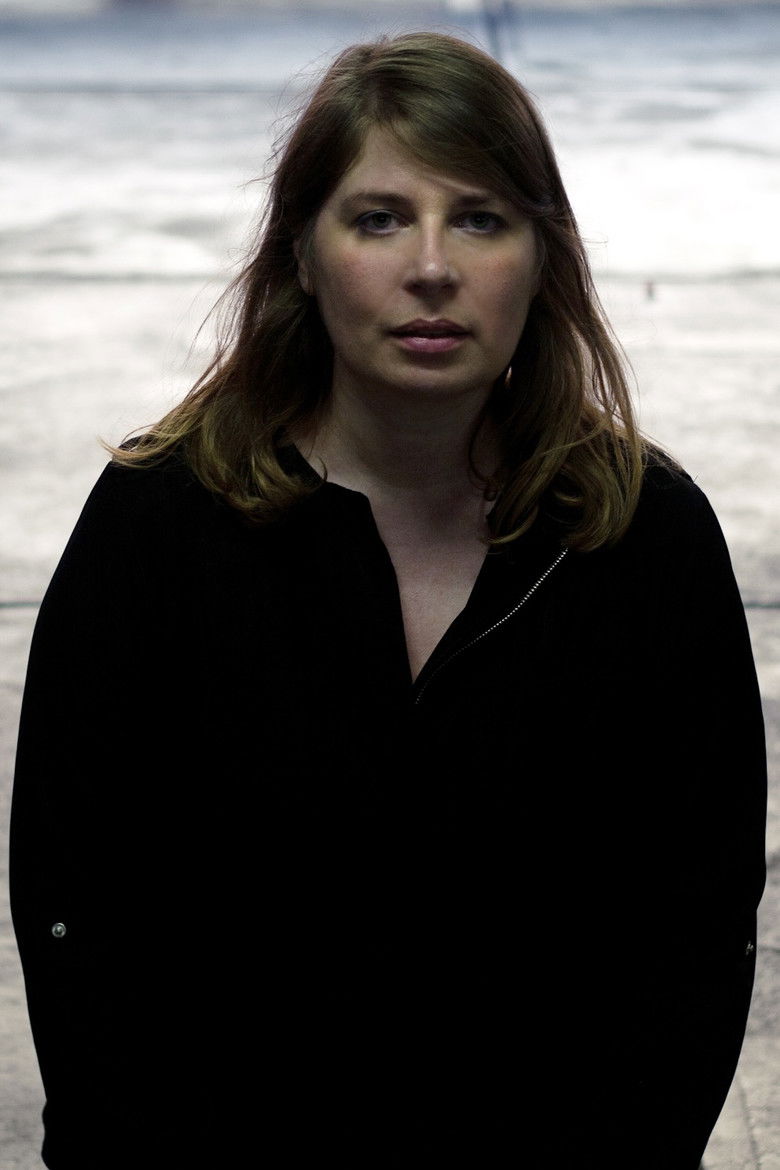 Anne Müller portrait image