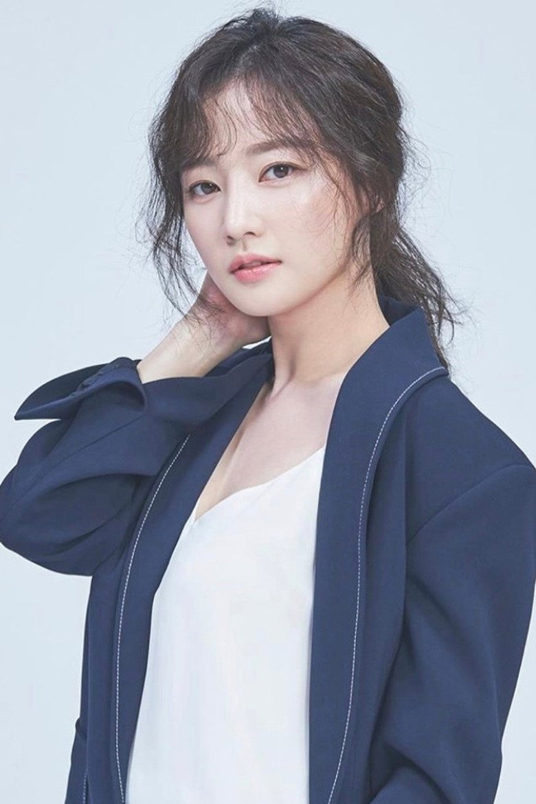 Song Ha-yoon photo 4