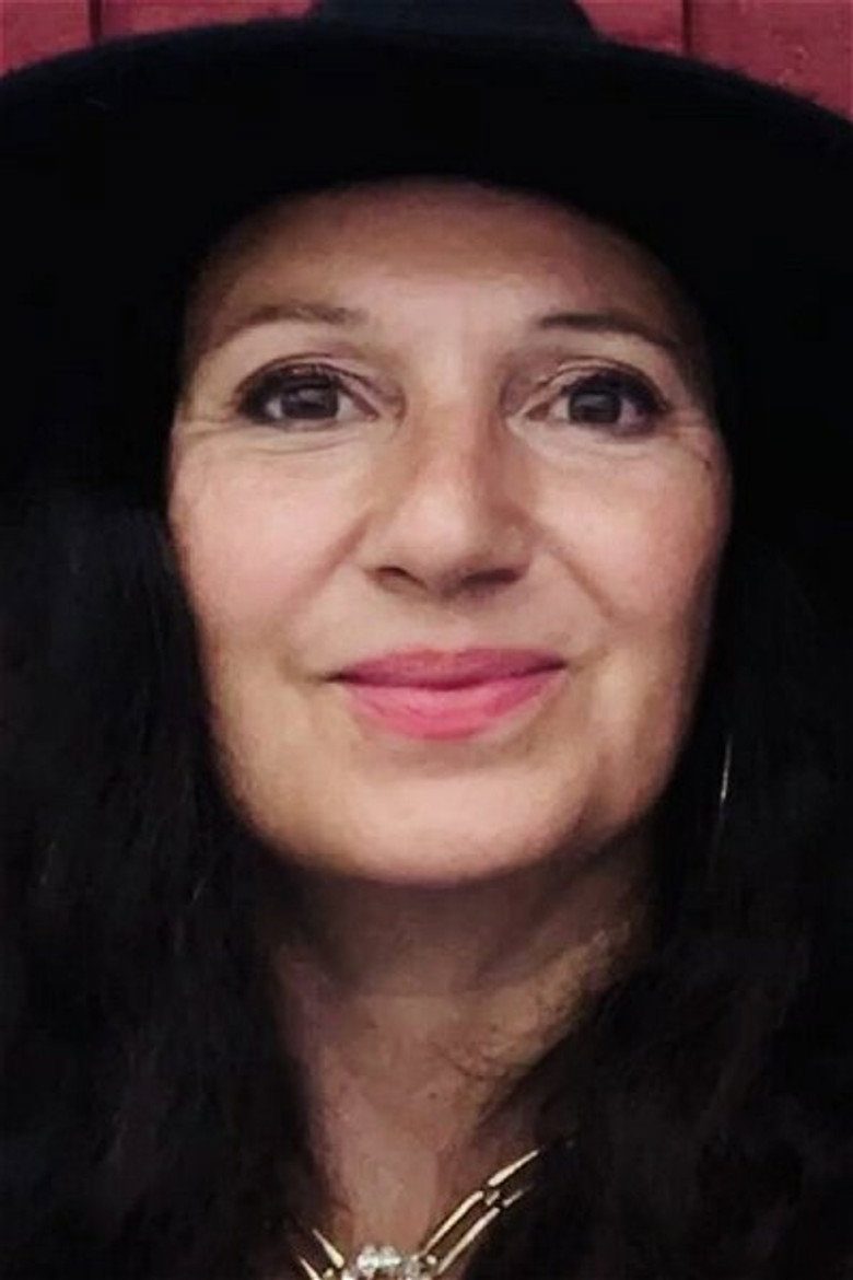 Yasmin Elvira Steenholdt photo 4