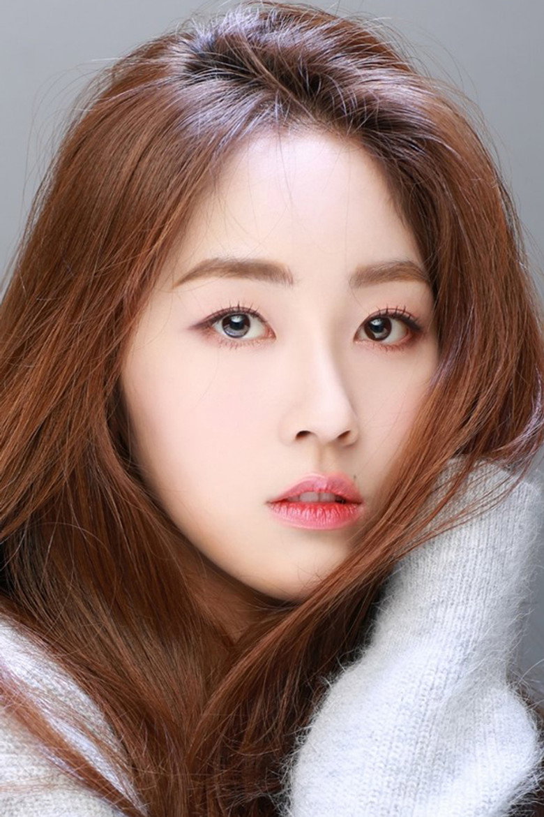 Kang Da-hyeon photo