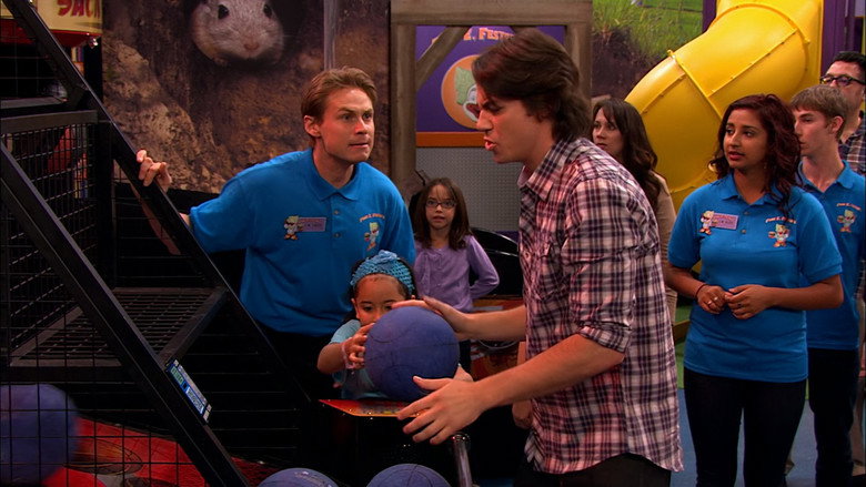 Still from iCarly - Season 6 Episode 12