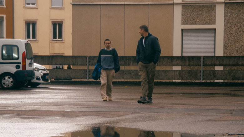 Image d'arrière-plan 1 du film Comment échapper au brouillard