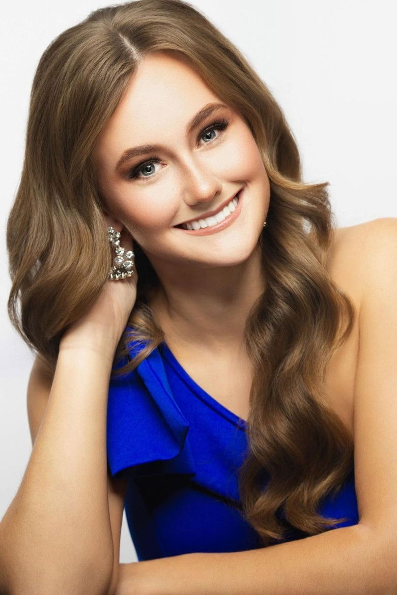 Megan Hiykel portrait image