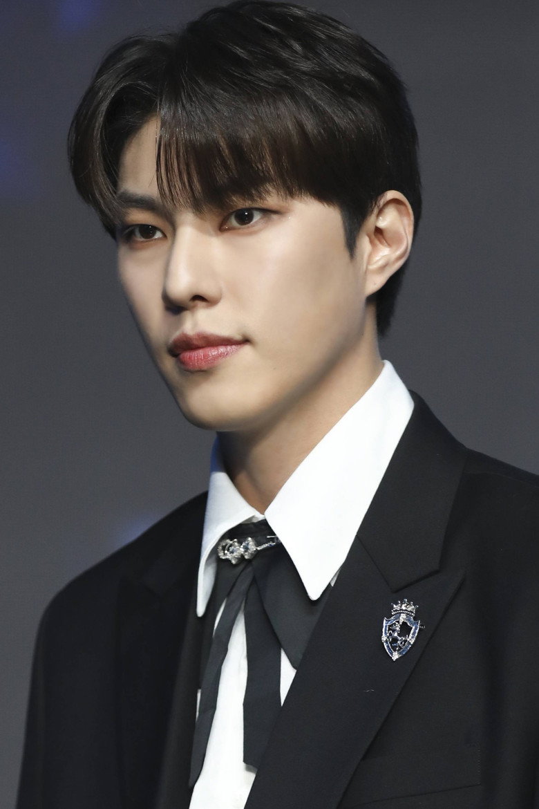 Shin Myung-sung photo