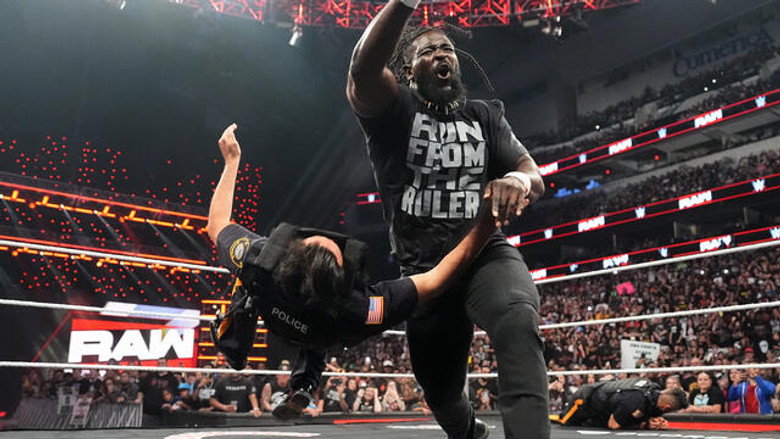 WWE Raw 시즌 34 28화