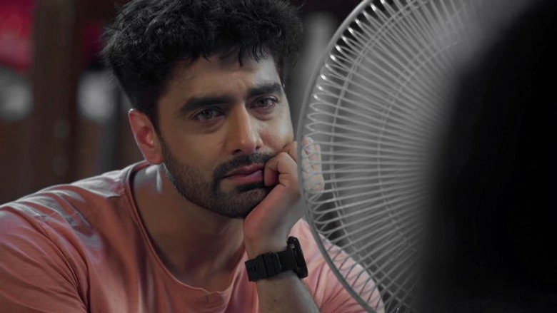 Armaan admires Abhira from afar