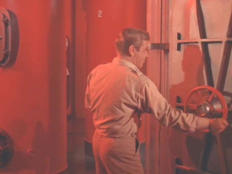Still from Voyage to the Bottom of the Sea - Season 4 Episode 9