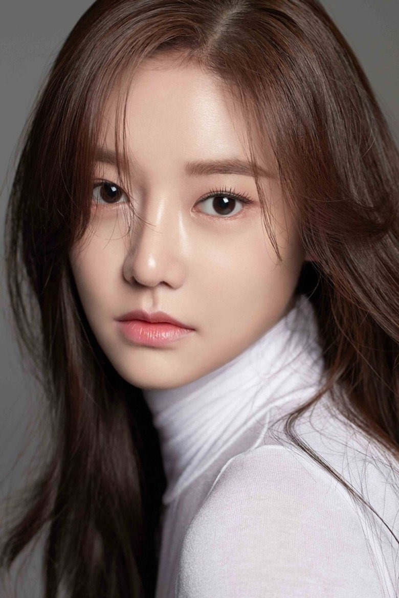 Jung Chae-yi portrait