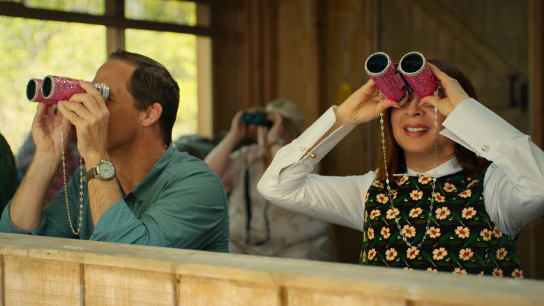 Still from Loot - Season 3 Episode 6