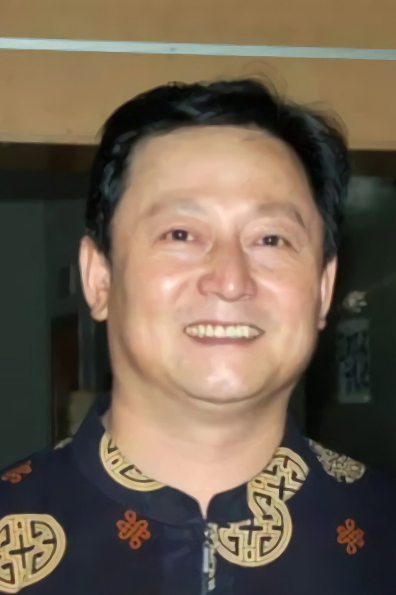 Yu HaiLun portrait