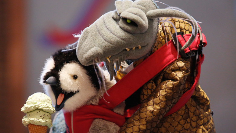 Still from The Muppets - Season 1 Episode 13