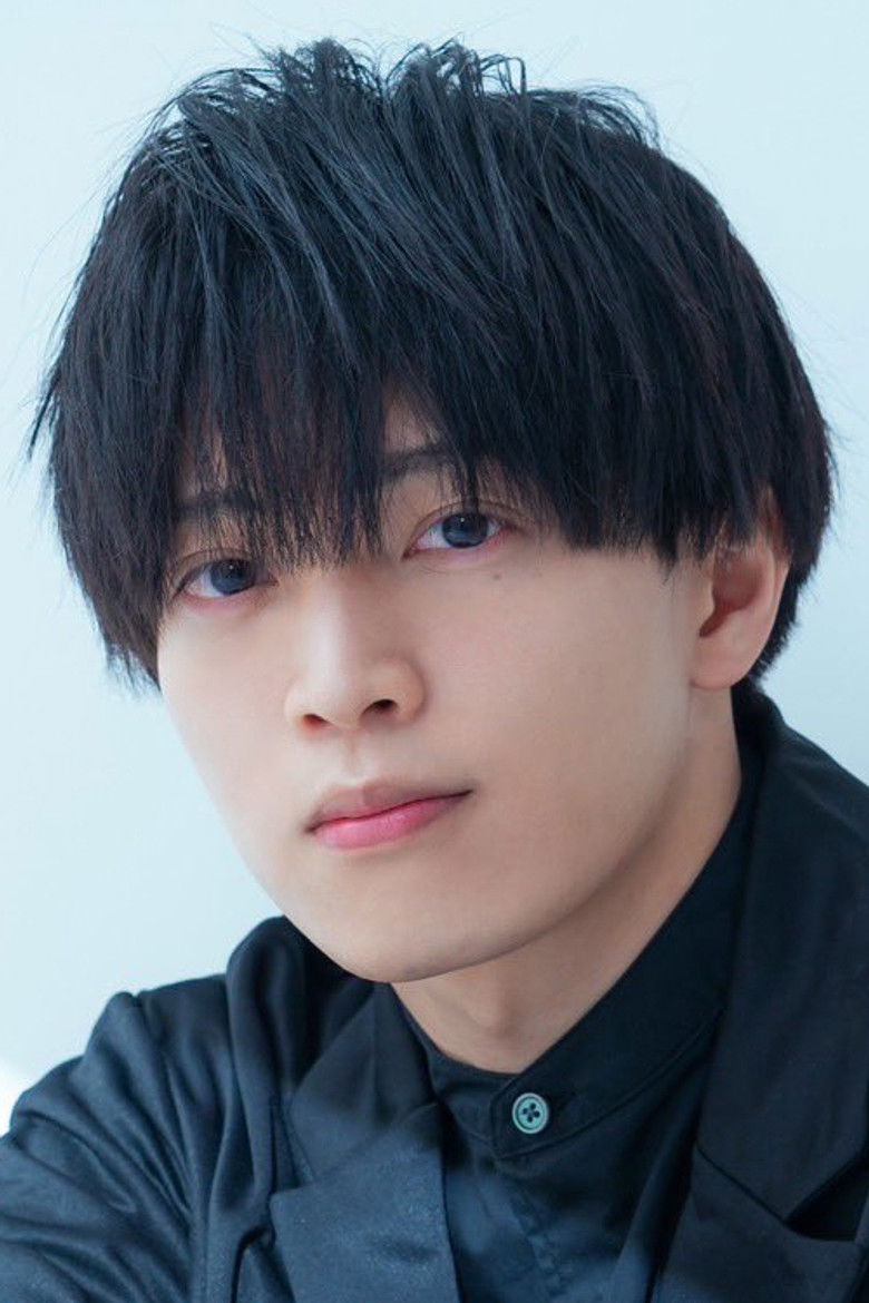 Takuma Aoyama portrait image