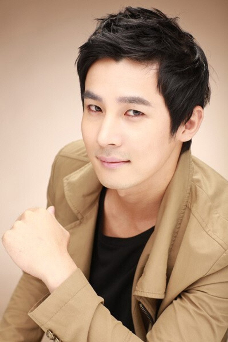 Joo Hee-joong photo 2