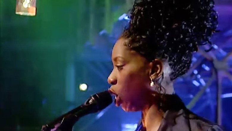 Top of the Pops S30E48 still
