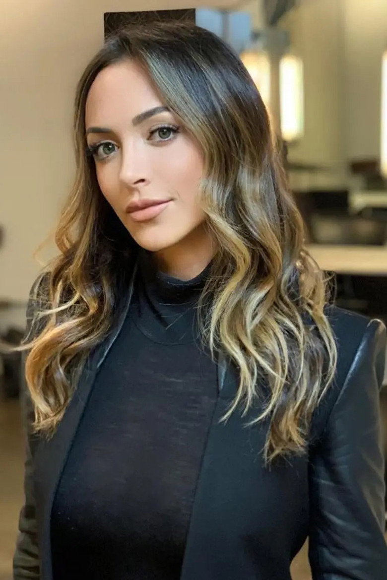 Farrah Aldjufrie photo