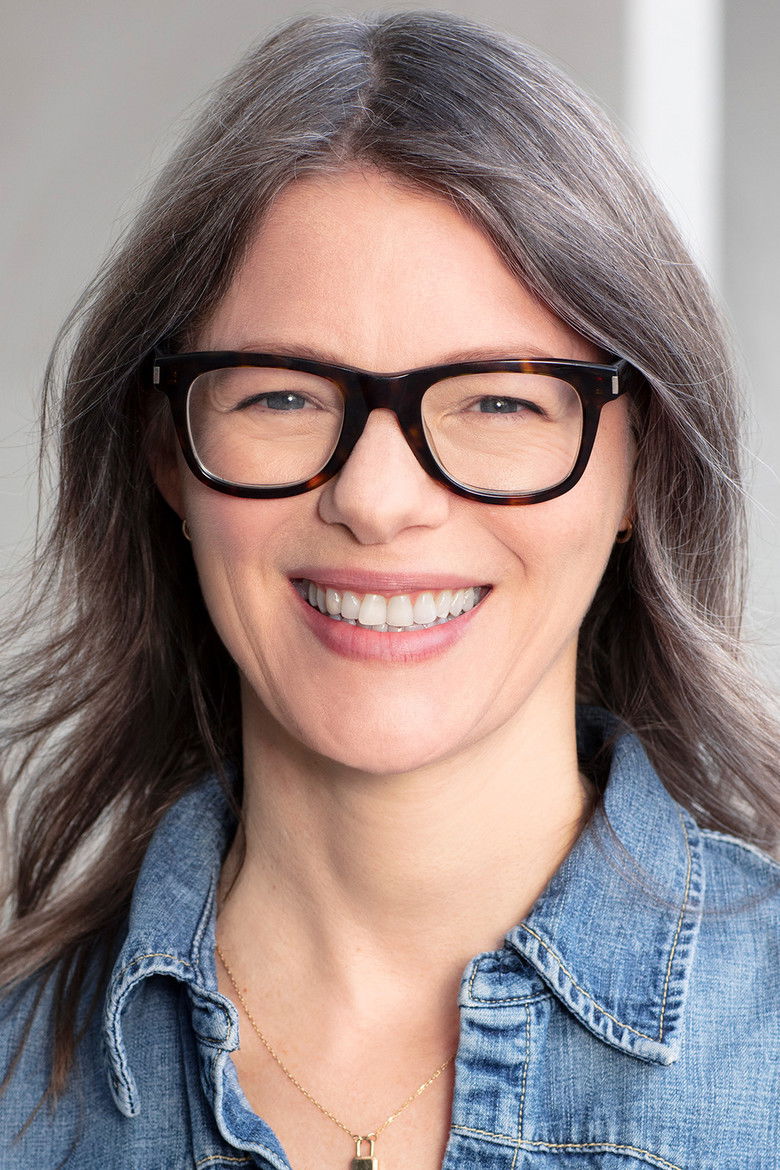 Robyn Brown portrait image