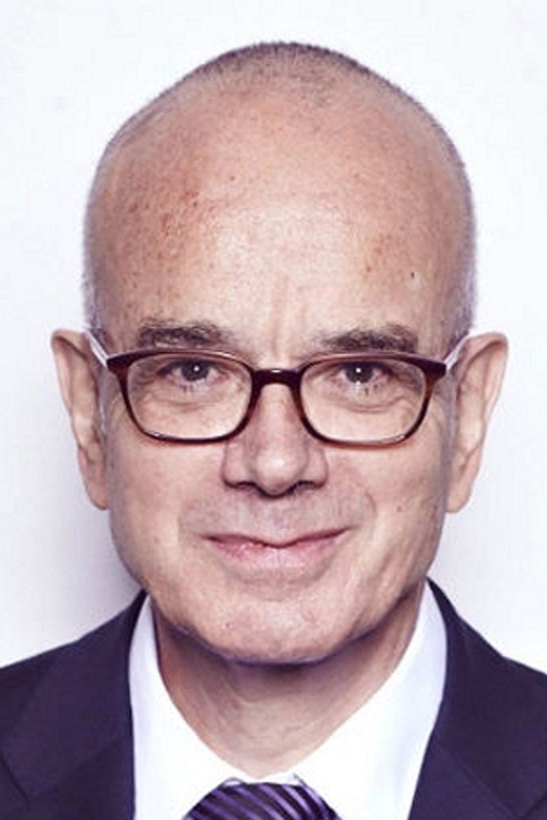 Stephen Wall portrait image