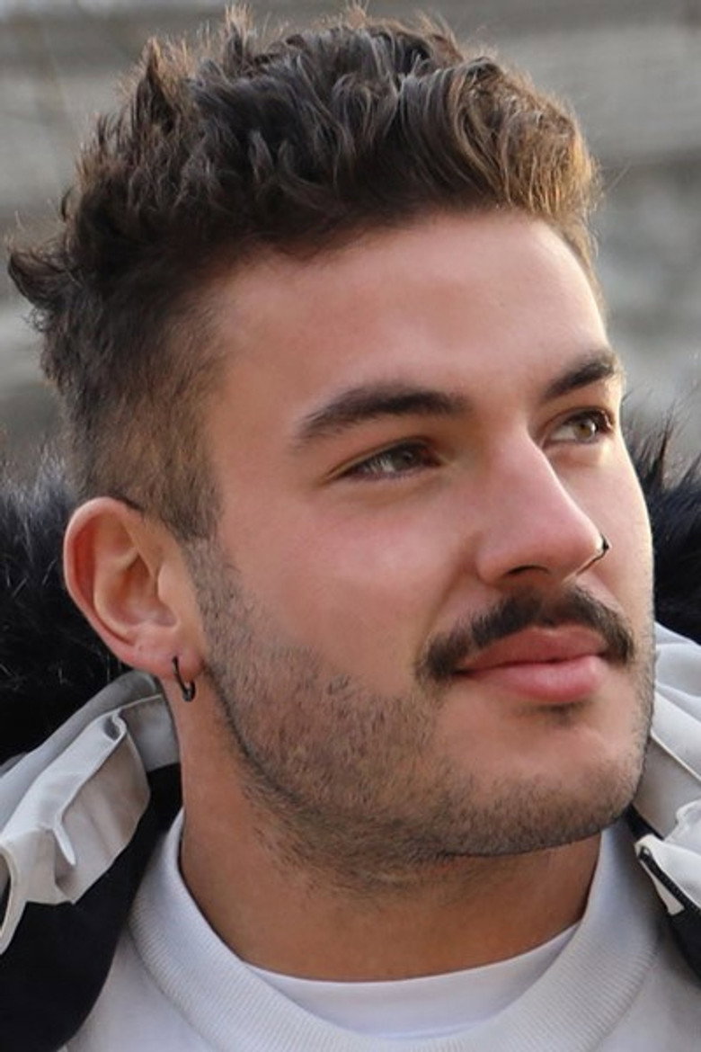 Zak Bray