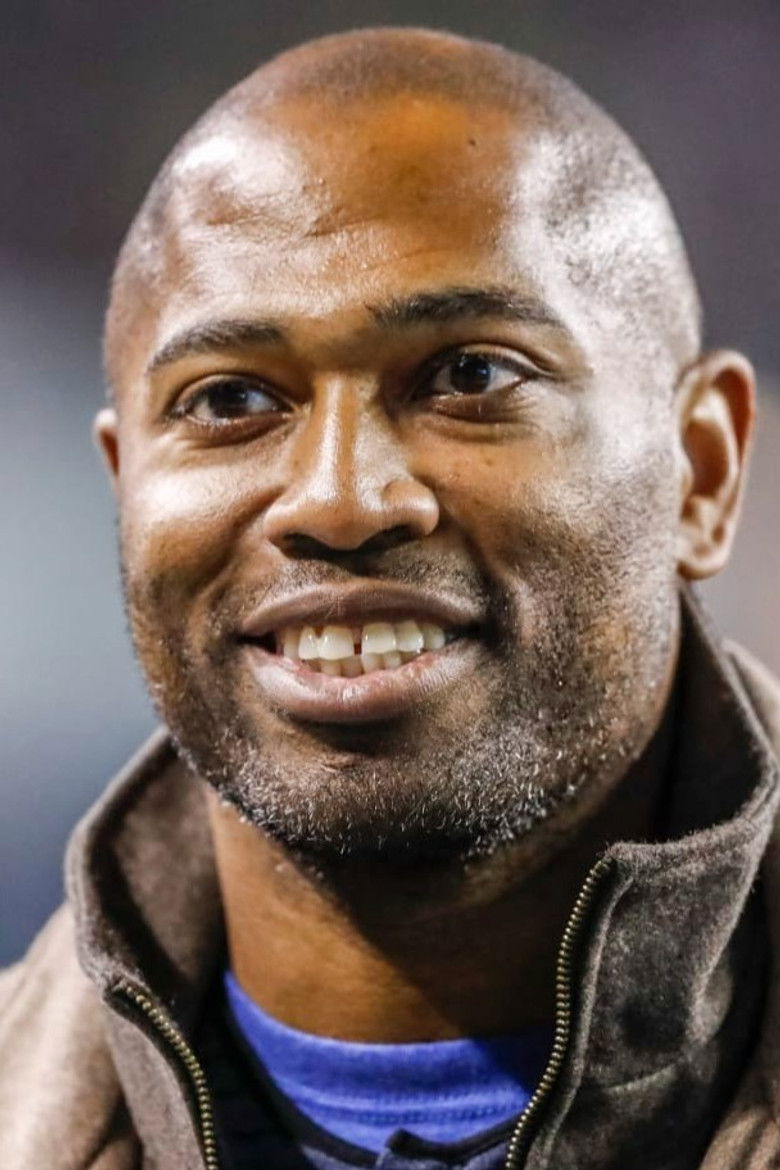 Shaun Alexander portrait image