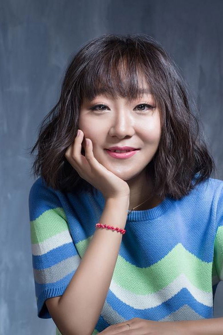 Jie Bai portrait image