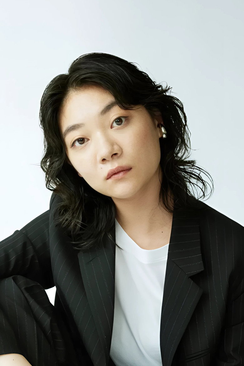 Toko Miura photo 4