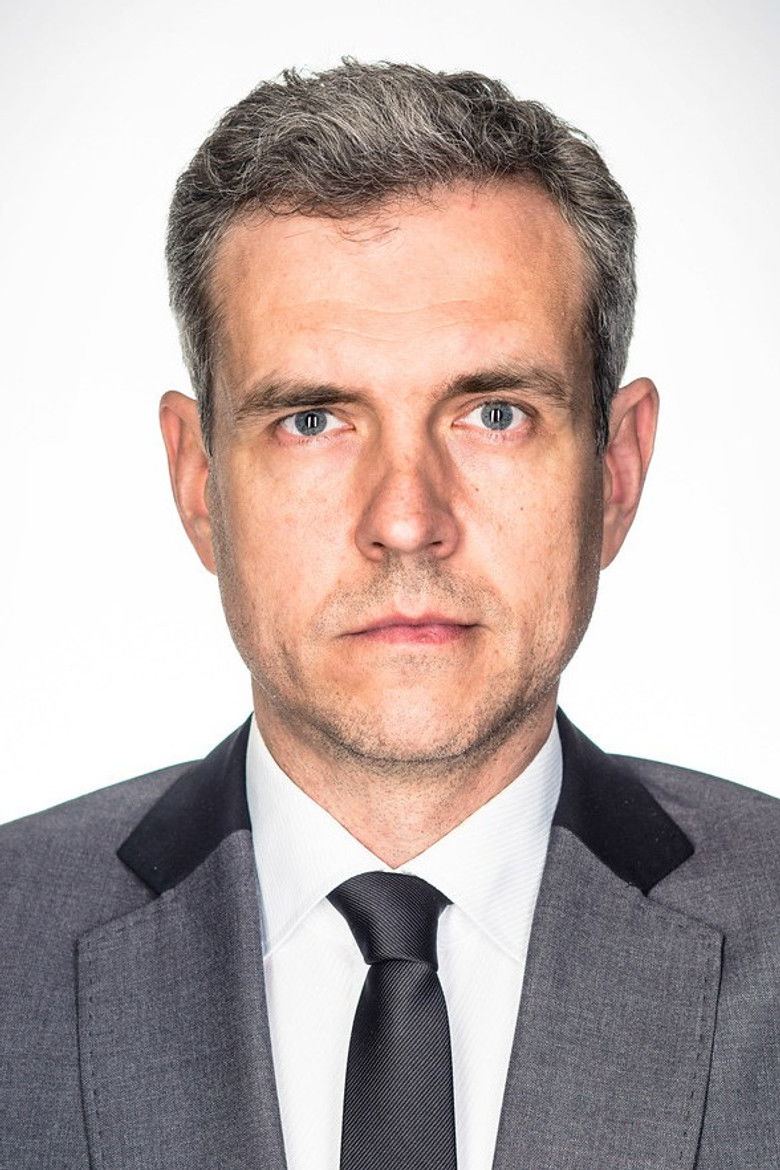 Velvo Väli portrait image