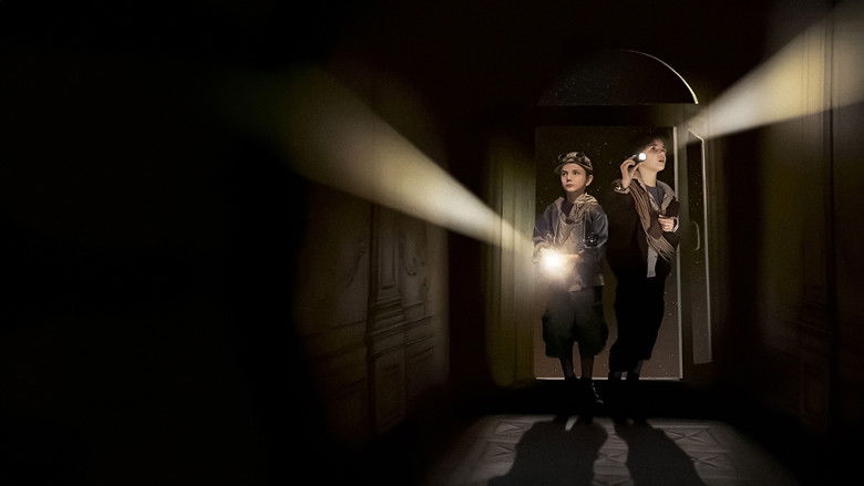 Image d'arrière-plan 4 du film Тайна темной комнаты