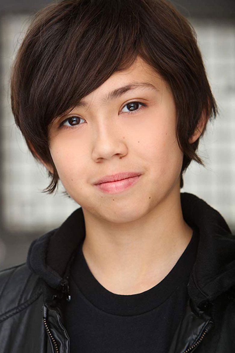 Riley Lennon Nice portrait image