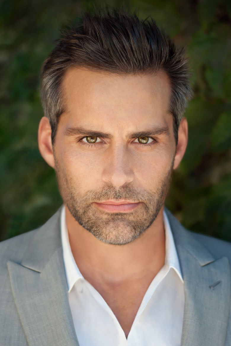 Riley Schmidt portrait image