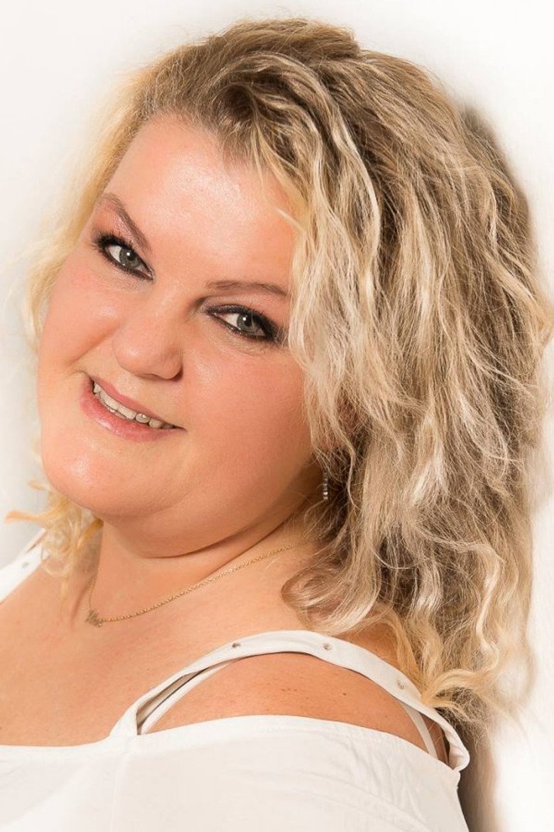 Helle Pilar Larsen photo 4