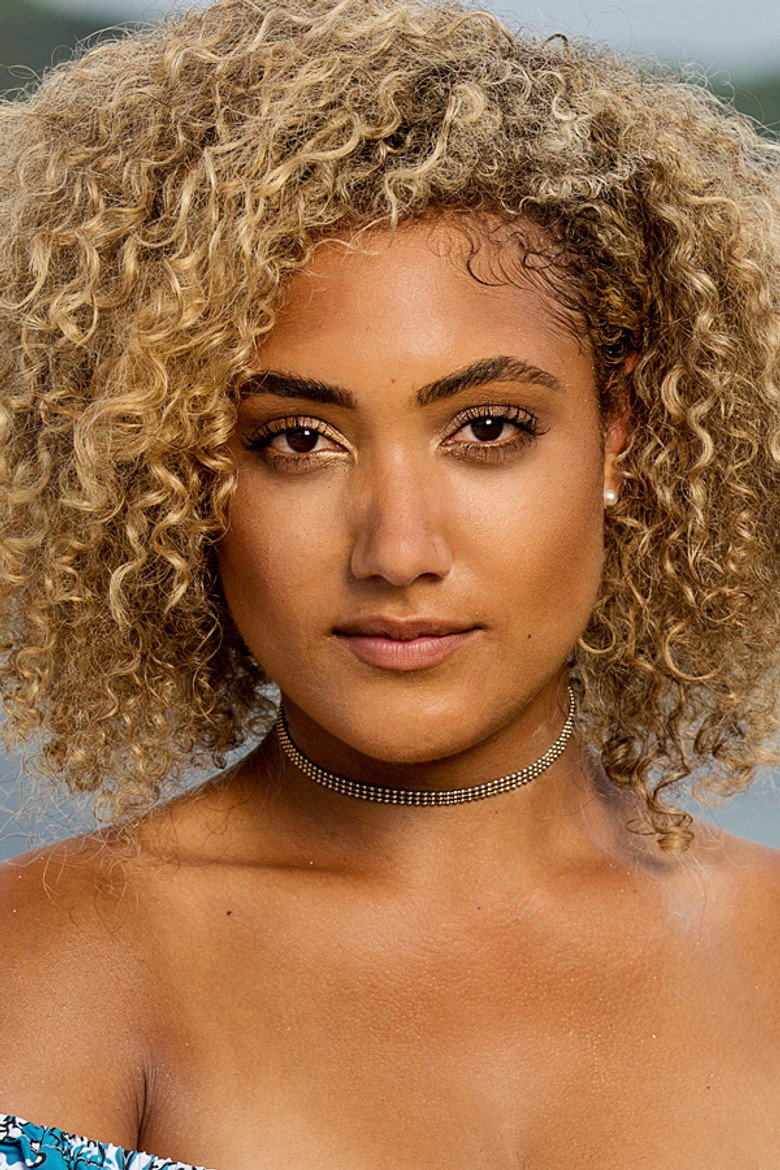 Ali Elliott portrait