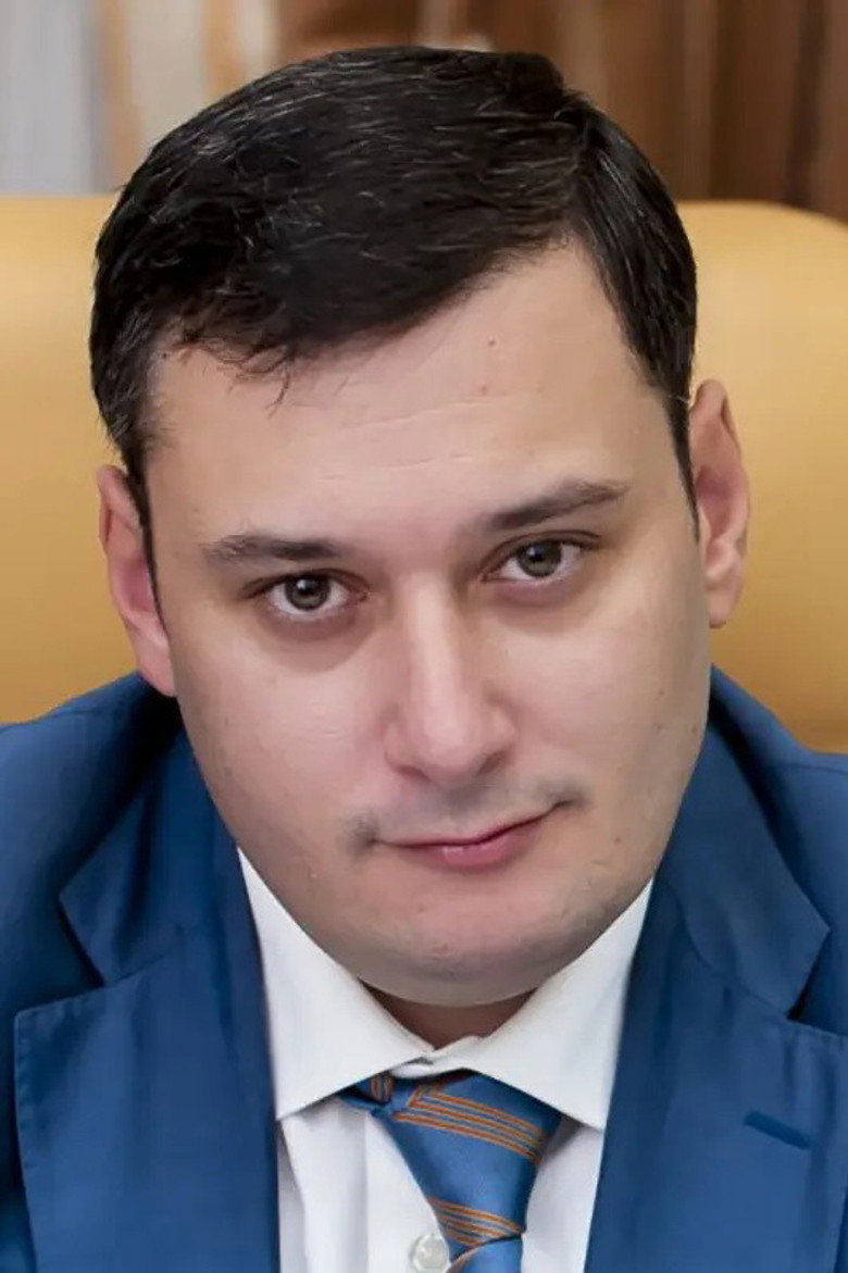 Aleksandr Khinshtein portrait