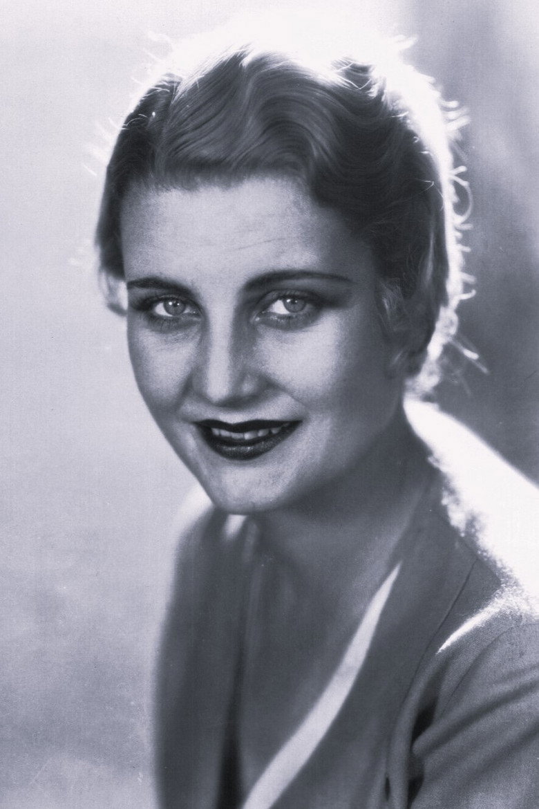 Jeanette Loff photo 6