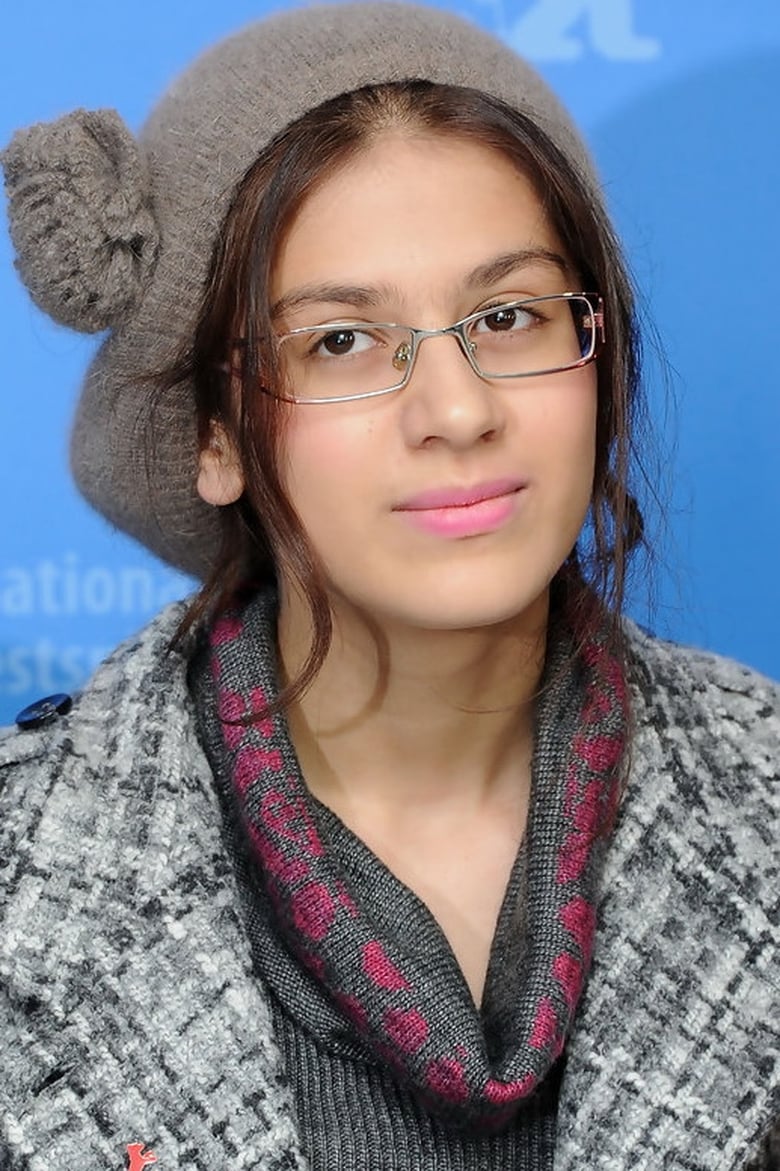Sarina Farhadi photo 3