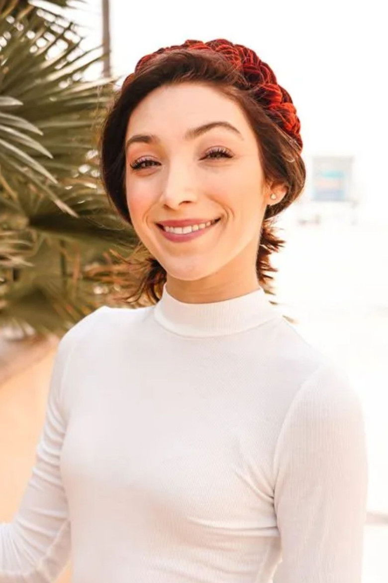 Meryl Davis portrait image