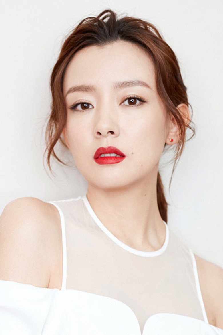 Zhou Qiqi photo 2