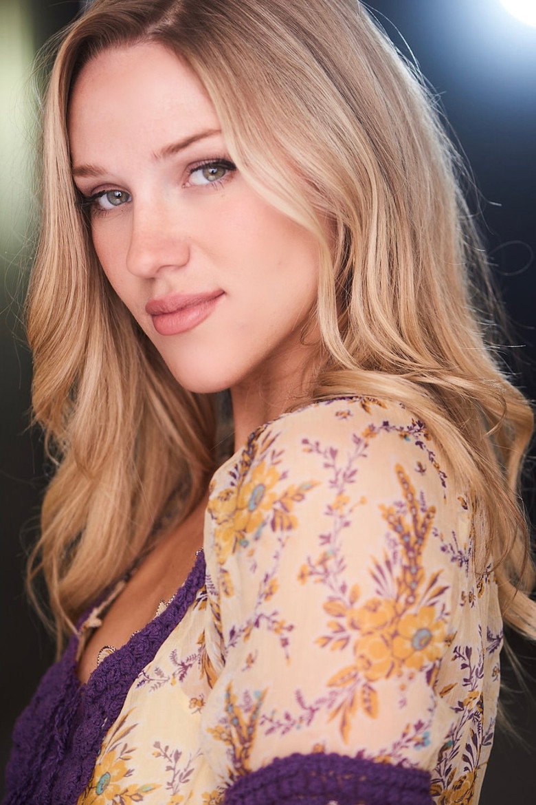 Elizabeth Posey photo 4