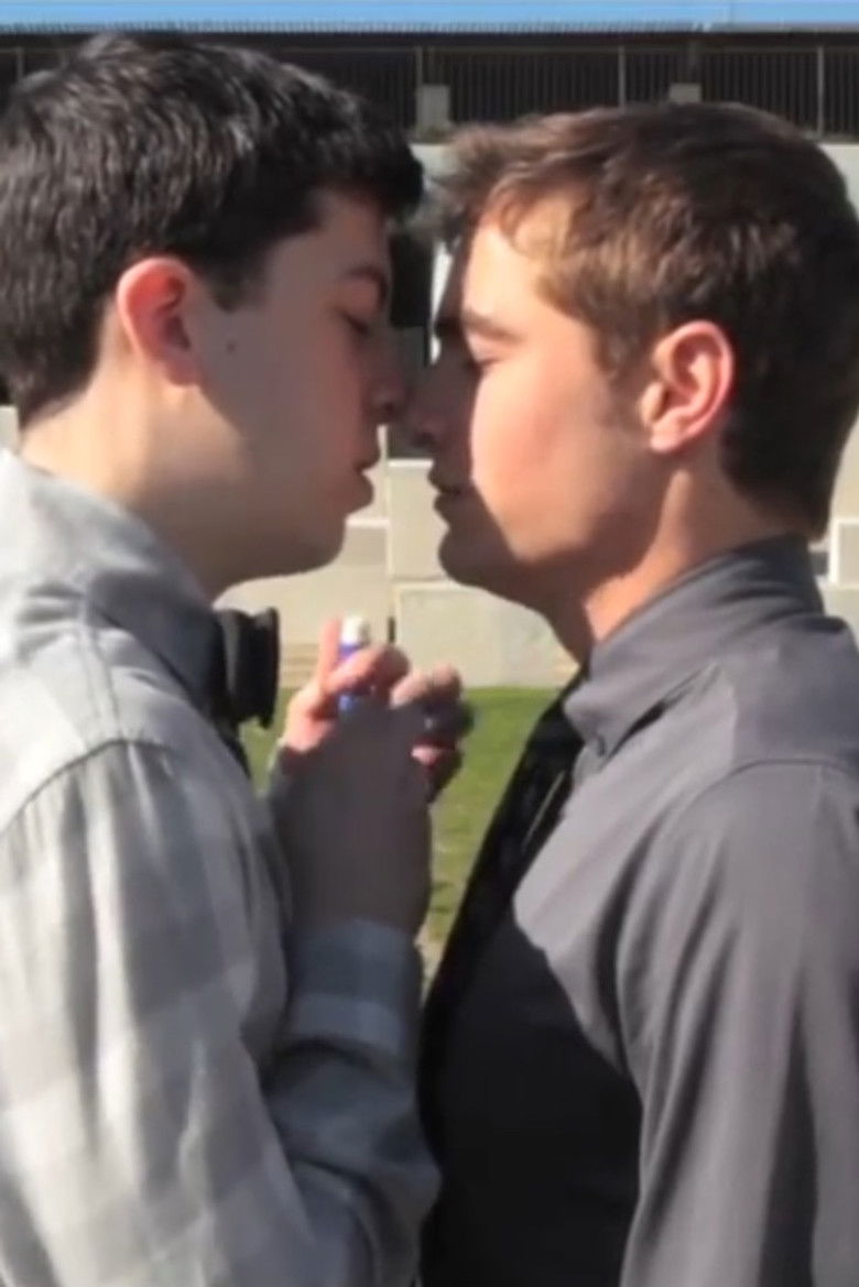 Imatge de You're So Hot with Chris Mintz-Plasse and Dave Franco