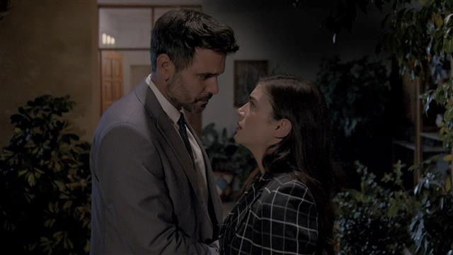 Still image for Pagidevmenoi season 1 episode 23: Episode 23 Still image for Pagidevmenoi season 1 episode 23: Episode 23