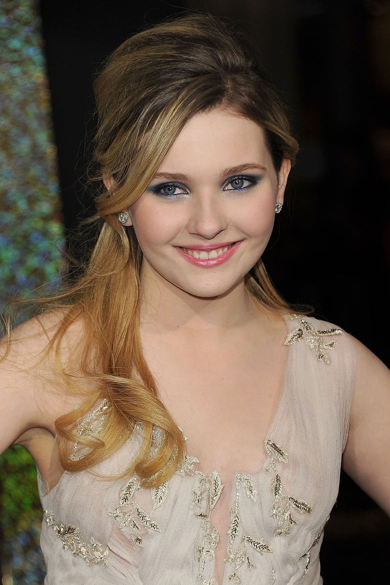 Abigail Breslin headshot